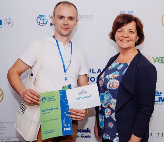 Українці розробили їстівні пакети і стали призерами University Startup World Cup