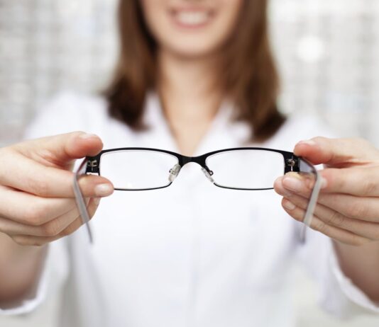 Хочете зарплату більше 50000 тисяч гривень? Пропонуємо вивчити актуальний список самих “смачних” вакансій по Україні