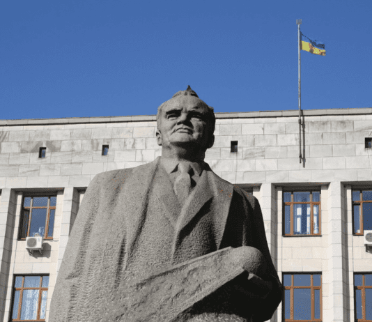 Планеробудування: інновації від Корольова